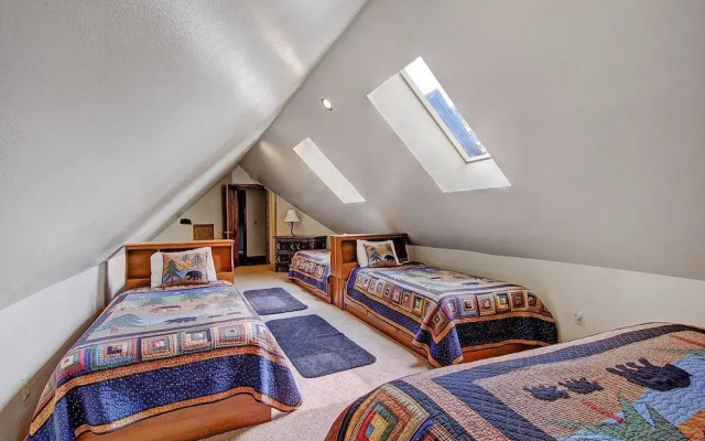 photo 2 of Gold King Lodge 8 Bedroom Home by RedAwning