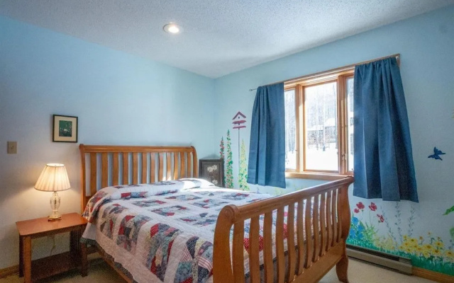 photo 3 of Golden Bear Inn