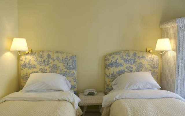 photo 5 of Golden Gate Hotel