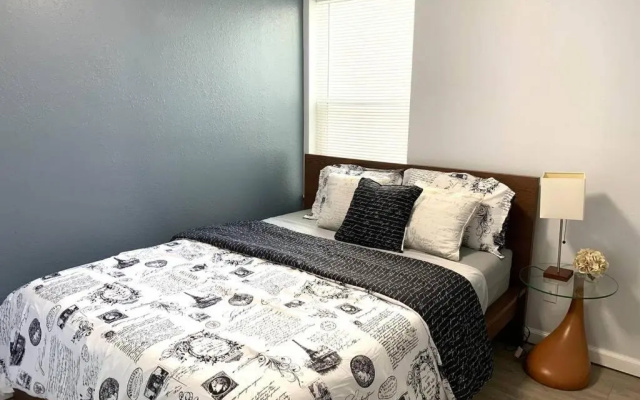 photo 3 of Golden Gate Park Sweet Home-2 bedrooms