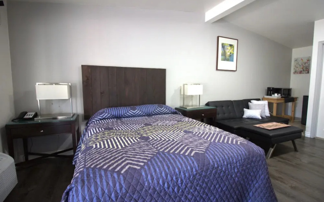 photo 5 of Golden Kent Motel