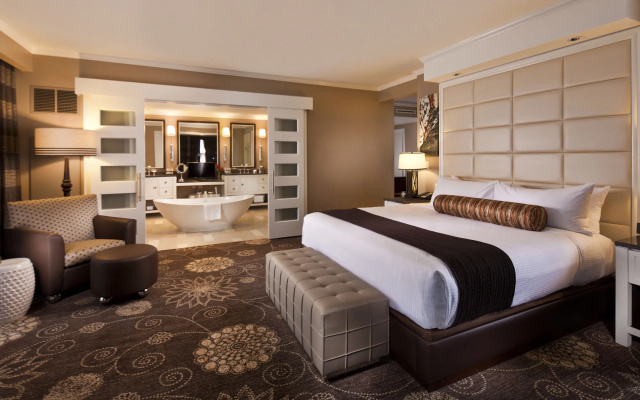 photo 4 of Golden Nugget Lake Charles