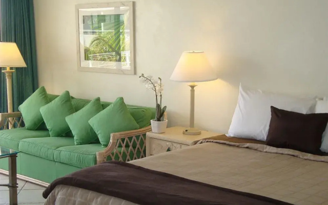 photo 4 of Golden Strand Ocean Villa Resort