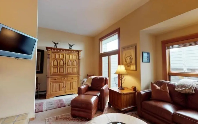 photo 2 of Gold-rated 3 Bedroom Condo Near Grand Hyatt Vail and Chair Lift 20