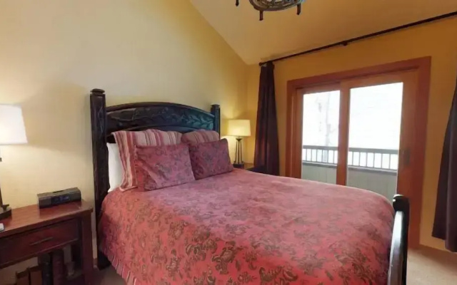 photo 3 of Gold-rated 3 Bedroom Condo Near Grand Hyatt Vail and Chair Lift 20