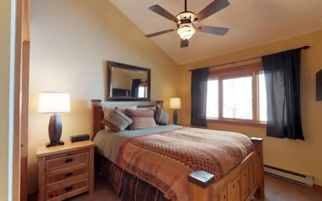 photo 5 of Gold-rated 3 Bedroom Condo Near Grand Hyatt Vail and Chair Lift 20