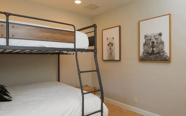 photo 3 of Golfview - Short Term Rental Certified by Weston. Private & Sanitized, Perfect for Social Distancing & Working From Home. Self Check-in. Private Pool, Pet Friendly. Super-host Support