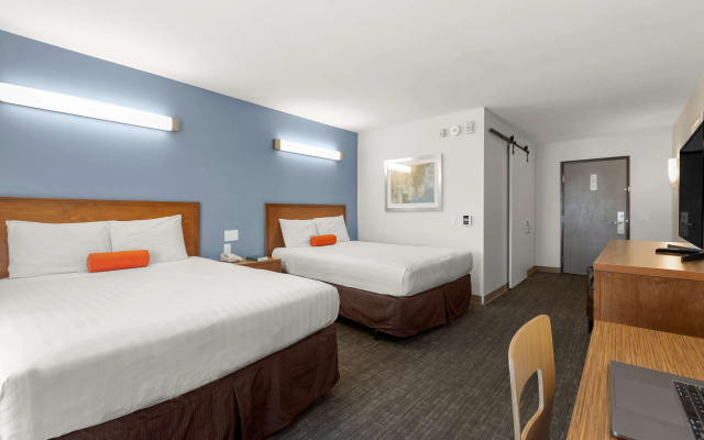 photo 2 of Good Nite Inn - Redwood City