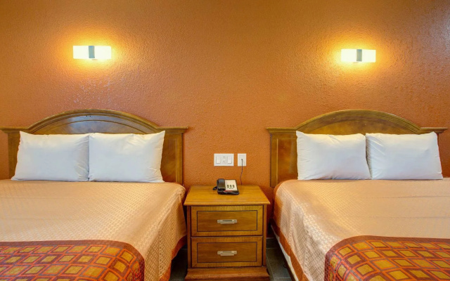 photo 3 of Motel 6 Branson, MO