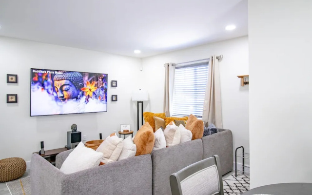 photo 5 of Good Vibes Oasis- Cozy Townhome With Parking