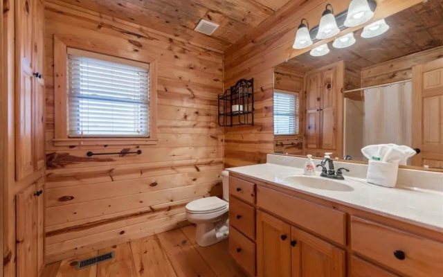 photo 5 of Goose Island Getaway - Secluded Cabin Mountain View Fireplace Hot Tub