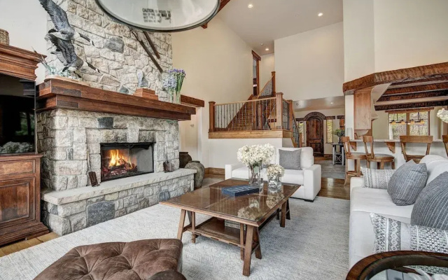 photo 2 of 5BR Alpine Luxury Home with Private Hot Tub by RedAwning - Save 20% on 7+ Nights!