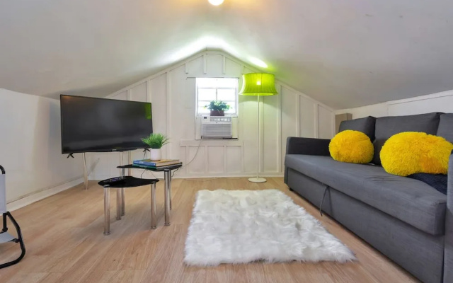 photo 5 of Gorgeous 2br with Garden and BBQ :)