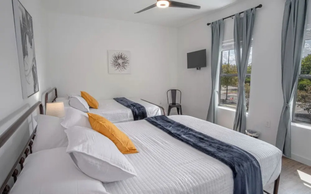 photo 4 of Gorgeous 3 BR 2 BA Near Amazing Downtown