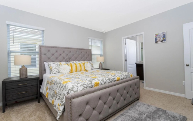 photo 5 of Gorgeous 6 Bd w/ Pool Close to Disney @ Solterra Resort 7877