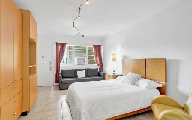 photo 2 of Gorgeous Apartment walking distance to Beach!!