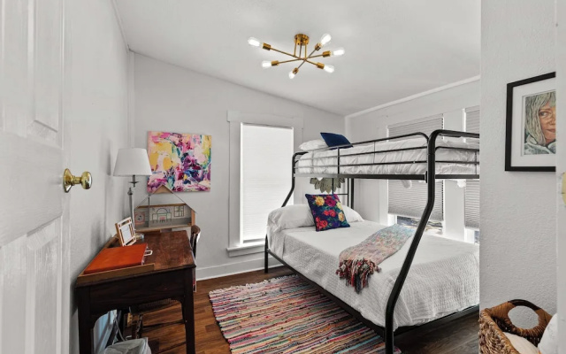 photo 2 of Gorgeous Artistic Fully Fenced Home Near Downtown
