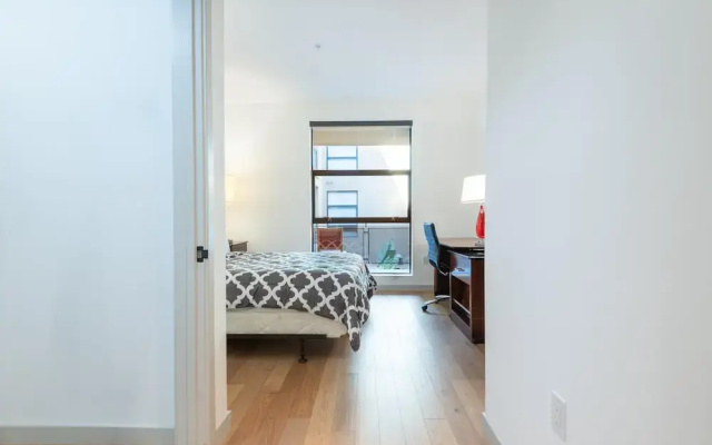 photo 5 of Gorgeous Hollywood Living - 1 Bedroom