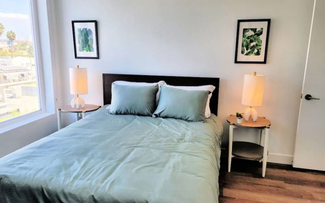 photo 4 of StaysPro - GORGEOUS Hollywood Living Los Angeles