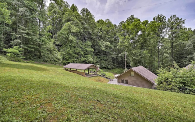 photo 5 of Mountain Escape w/ Hiking ~ 5 Mi to Bryson City!