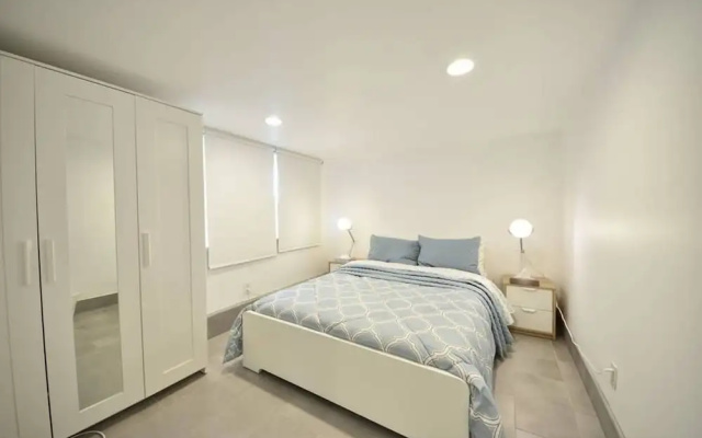 photo 3 of B5 Gorgeous Modern Home in Prime Location With AC and Backyard