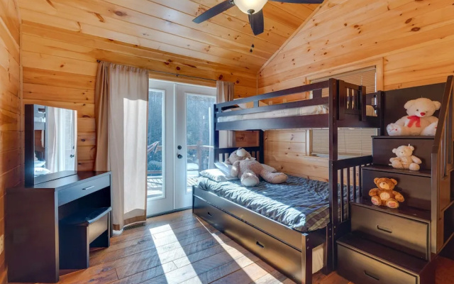 photo 3 of Gorgeous Murphy Cabin w/ Large Deck: 2 Mi to Dtwn!
