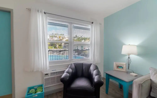 photo 5 of Mid Mari - Gorgeous Nautical Condo Near Beach, Shops & Restaurants- Condo 105