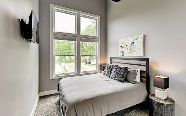 photo 2 of Gorgeous NEW Luxury Home in Nashville 3BD 2.5 BA