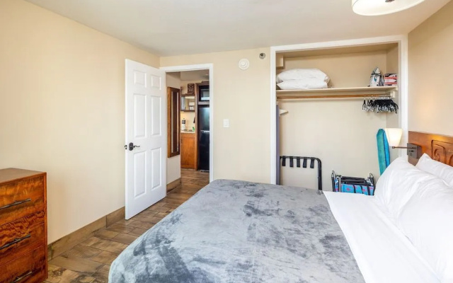 photo 2 of Gorgeous One Bedroom Bamboo Blocks From the Beach by Redawning