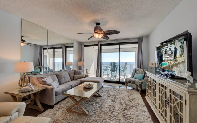 photo 2 of Gorgeous Penthouse 3 Bedroom Condo - Beach Front in Orange Beach