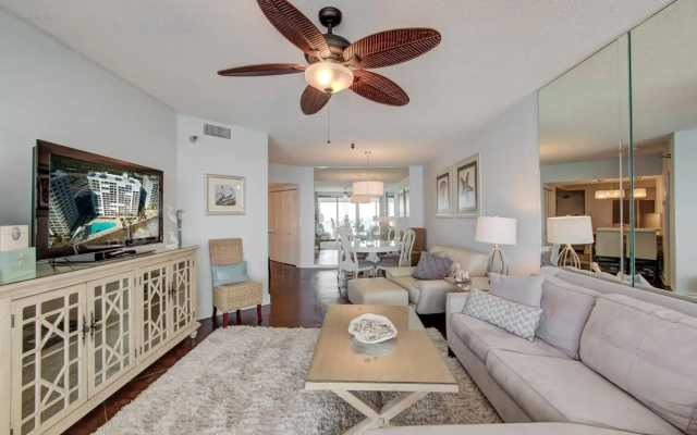 photo 3 of Gorgeous Penthouse 3 Bedroom Condo - Beach Front in Orange Beach