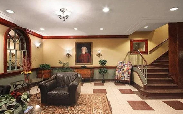 photo 5 of Governor Dinwiddie Old Towne, Ascend Collection