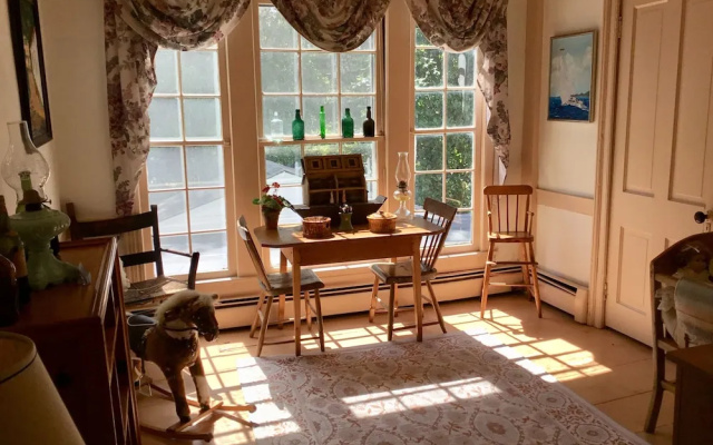 photo 3 of Governor's Bed and Breakfast