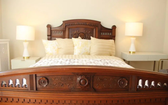 photo 4 of Governor's Mansion Inn