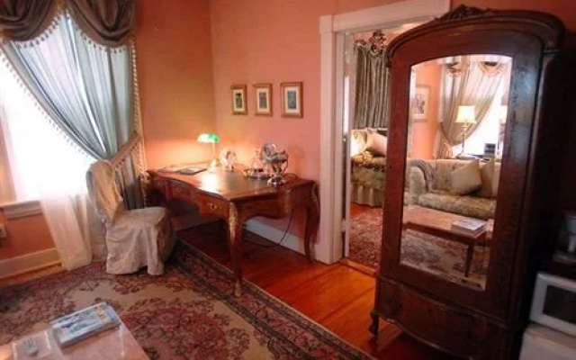 photo 4 of Grace Manor Inn