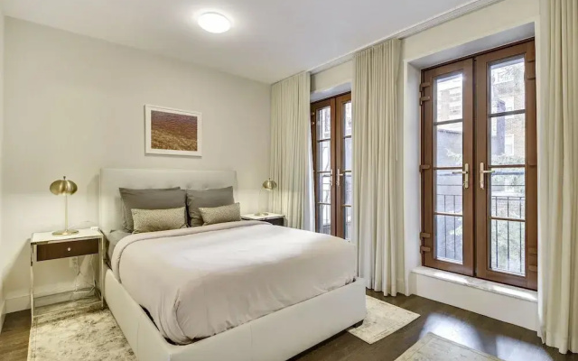 photo 3 of Gramercy Townhouse