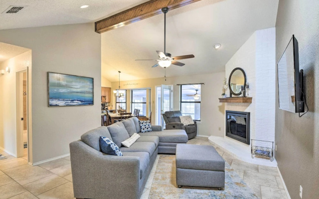 photo 2 of Granbury Home w/ Lake Granbury Access + Dock!