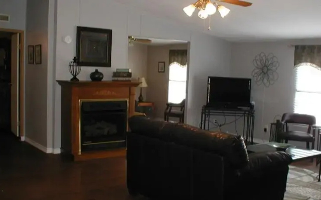 photo 5 of Granbury Lake House