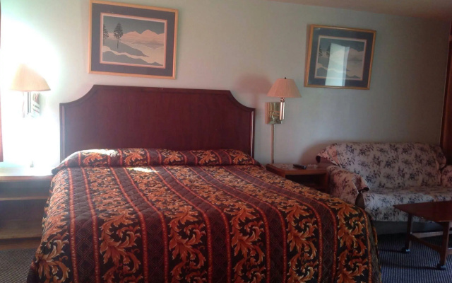 photo 4 of Granby Motel