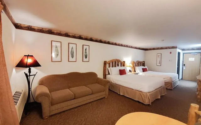 photo 3 of Grand Bear Resort at Starved Rock