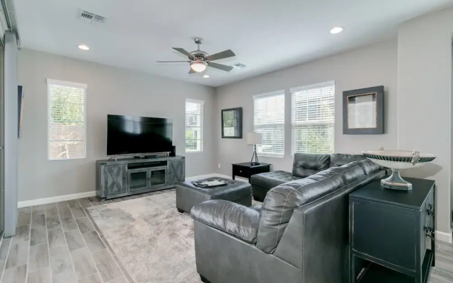 photo 4 of Grand Canyon - 3 Br Home