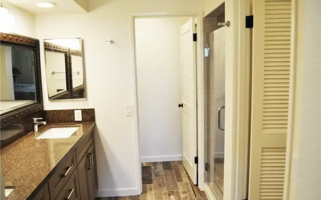 photo 5 of Grand Champions 090 - 2 Br Condo