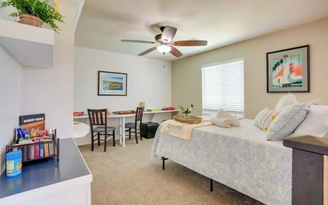 photo 3 of 1/2 Mi to Lake: Family Home w/ Hot Tub in Goodyear