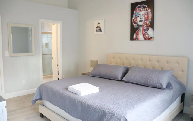 photo 5 of Grand Executive 3BD Condo Apartment Near Disney Parks 4