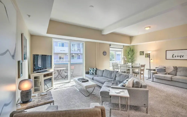 photo 4 of Grand Haven Condo w/ Patio < 1 Mi to Downtown