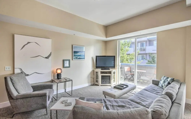 photo 5 of Grand Haven Condo w/ Patio < 1 Mi to Downtown