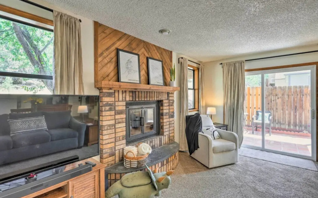 photo 3 of Grand Junction Townhome ~ 3 Mi to Downtown!