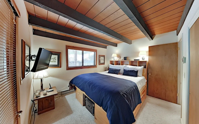 photo 3 of Grand Mountain Lodge W/ Tahoe Donner Amenities 4 Bedroom Home