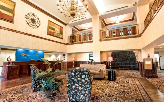 photo 2 of Grand Plaza Hotel Branson