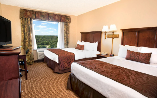 photo 5 of Grand Plaza Hotel Branson